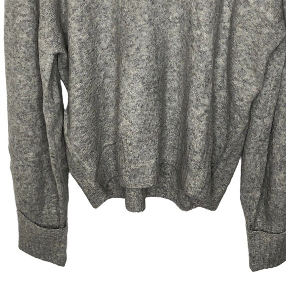 NWT Elan Womens V Neck Sweater Size Large Gray Lightweight Soft & Cozy - Picture 5 of 12